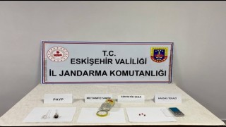 Eskişehirde uyuşturucu ticareti yapan firari zanlı yakalandı