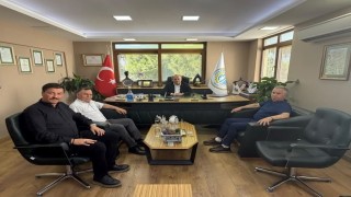 ETO geçmiş dönem başkanı Mehmet Ertaş'tan Edremit Ticaret Odası'na ziyaret