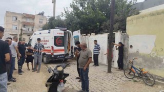 Ev sahibinin ellerini bağlayıp altın ve parasını gasp ettiler