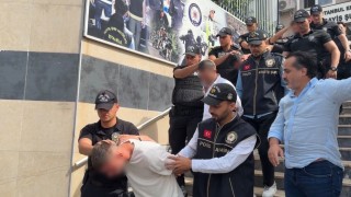 Fatih'te 2 kişinin hayatını kaybettiği silahlı kavgaya ilişkin gözaltına alınan 12 şüpheli adliyeye sevk edildi