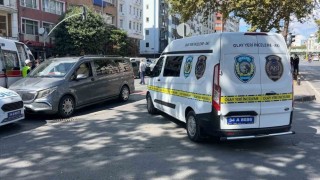 Fatih'te feci kaza: Yayalara yanan kırmızı ışığı dikkate almadan yolun karşısına geçince hayatından oldu
