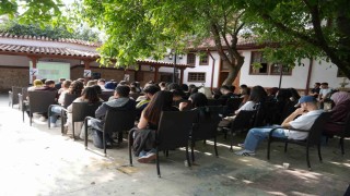 Filistinli akademisyen Gazzeli öğrencilerin zorluklarını anlattı