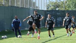 Florian Aye: Takım ruhuyla hareket edip gol arayışında olan Florian göreceksiniz