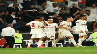 Galatasaray yenilmezliğini sürdürdü, puanını 10a çıkardı