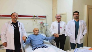 GAÜN Hastanesi'nde 83 yaşındaki hastaya zorlu aort ameliyatı