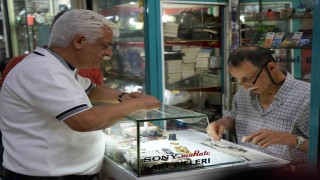 Gaziantepli saat ustası 56 yıldır zamana ayar veriyor