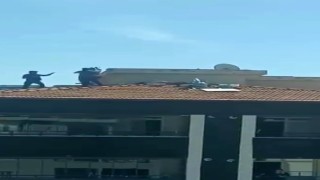 Gaziantep'te bina çatısında yürekleri ağza getiren kavga