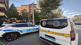 Gaziantep'te bir şahıs evde tartıştığı arkadaşını öldürüp intihar etti