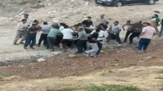 Gaziantep'te iki grup arasında taşlı sopalı meydan kavgası