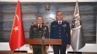 Genelkurmay Başkanı Orgeneral Bayraktaroğlu, Hava Kuvvetleri Komutanı Orgeneral Dalkıran ile görüştü