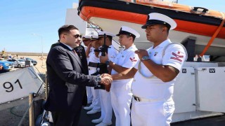 Gökçeada Kaymakamı Osman Acar'dan Sahil Güvenlik Botu 'TCSG-91'de inceleme