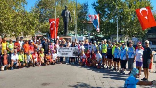 Gömeçte bisikletçiler kazalarda kaybettikleri arkadaşlarını andı