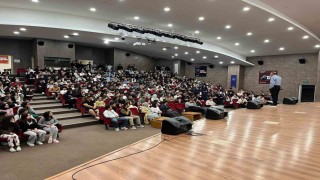 GSB Eskişehir'den yeni öğrencilere uyum toplantısı