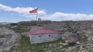 Gümüşhanede 2 bin 500 rakımdaki Taş Mescid ilgi çekiyor