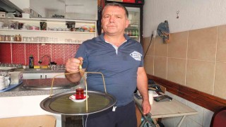 Günde 15 kilometre yürüyor ama işini çok seviyor