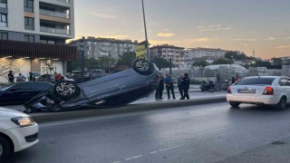 Güngören'de kaza yapan aracın takla attığı anlar kamerada