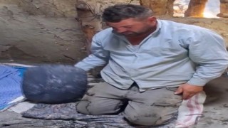 Gurbette özlediği tandır ekmeği için memleketine geldi