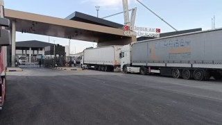 Gürbulak Gümrük Kapısı'nda tır kuyruğu oluştu