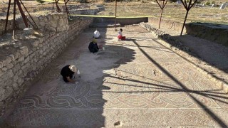 Hadrianopoliste 4. yüzyıla ait eşsiz mozaiklerin bulunduğu yapının restorasyonu tamamlandı