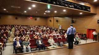 Hayati İnanç, Vezirköprü'de kitapseverlerle buluştu