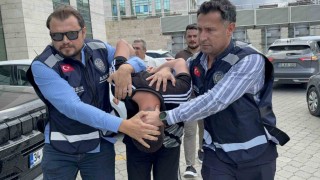 İçinde husumetlisi var zannedip boş araca kurşun yağdırdı