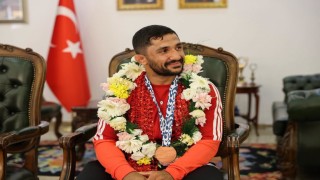 Iğdır Valisi Taşolar, bronz madalyalı milli judocu Salih Yıldızı ağırladı