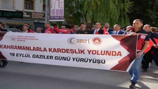 Iğdır'da "Kahramanlarla Kardeşlik Yolunda" yürüyüşü düzenlendi