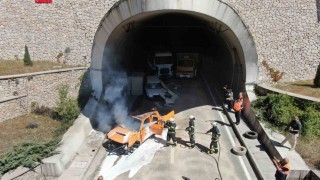 Ilgaz 15 Temmuz İstiklal Tünelinde gerçeği aratmayan deprem, göçük ve trafik kazası tatbikatı