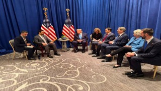 Irak Başbakanı Zeydi, ABD Başkanı Trump ile görüştü