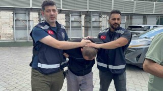 İş arkadaşını falçatayla ağır yaraladı