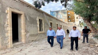 İskenderun Lisesi'nde restorasyon çalışmaları sürüyor