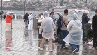 İstanbul'da beklenen yağış Anadolu Yakası'nda etkili oldu