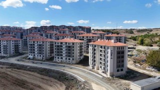 İstanbulda kiralık sosyal konut başvuruları başladı: Arnavutköydeki 90 konut havadan görüntülendi