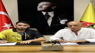 İstanbulspor, Ünal Emre Durmuşhanı renklerine bağladı