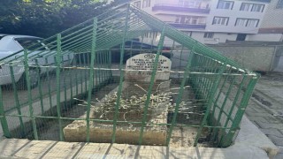 İstiklal Savaşı gazisinin mezarı yerleşim yerinin ortasında kaldı