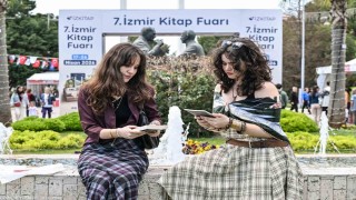 İZKİTAP sonbaharda Kültürparkta