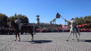 İzmirin düşman işgalinden kurtuluşu törenlerle kutlandı