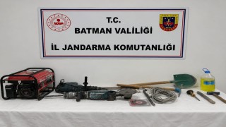 Jandarmadan kaçak kazı operasyonu: 4 şüpheli suçüstü yakalandı