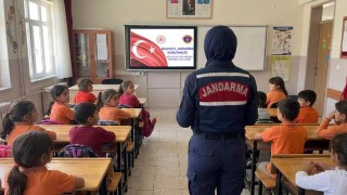 Jandarmadan öğrencilere güvenli internet uyarısı