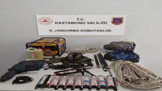 Kaçak define avcıları fotokapanla tespit edildi, suçüstü yakalandı