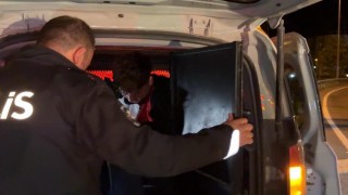 Kaçmak için her yolu deneyen alkollü sürücü yakayı ele verdi... O anlar kamerada