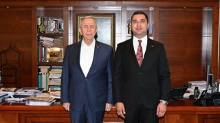 Kadirli Belediye Başkanı Olcar Mansur Yavaş’ı Ziyaret Etti