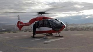Kalp krizi geçiren vatandaş helikopter ambulansla Ankara Şehir Hastanesine sevk edildi