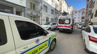 Karamanda otomobilin çarptığı 3 yaşındaki çocuk yaralandı