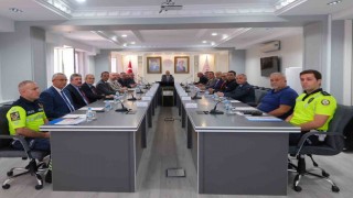 Karaman'da trafik güvenliği için alınacak önlemler masaya yatırıldı