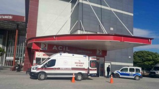 Karapınarda otomobil ile bisiklet çarpıştı: 1 yaralı