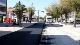 Karatayda ulaşım için bir etap daha yenileniyor