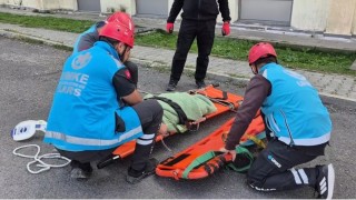 Kars'ta 6.5'lik deprem senaryosu: Türkiye'nin deprem gerçeği sahada canlandırıldı