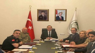 Kars'ta güvenlik zirvesi: Asayiş, okul güvenliği ve sınır hattı masada
