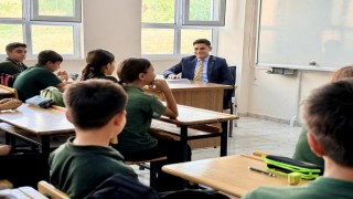 Kaymakam Bağış öğrencilerle bir araya geldi